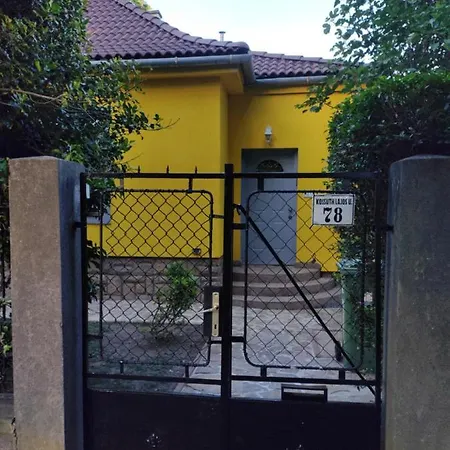 Marion Villa *