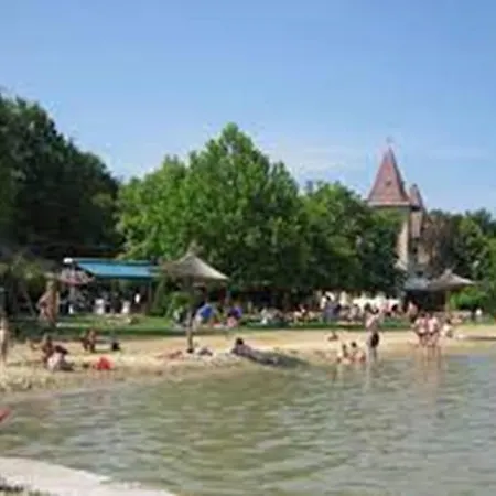 Marion Вилла Кестхей